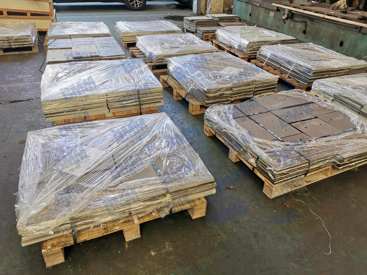 710公海公司交货码头卸船机用耐磨衬板1